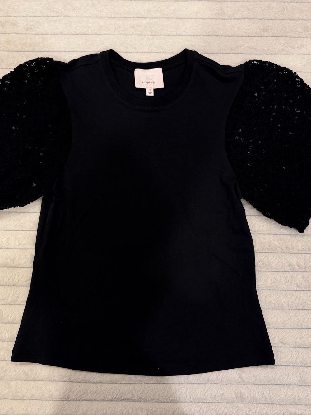 cinq a sept Black Puff-Knit Sleeve Tee 🤗🤗🤗